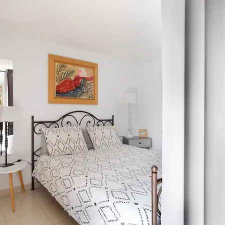 Апартаменты Rez-de-villa Avec Piscine