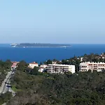 Rez-de-villa Avec Piscine * Mandelieu