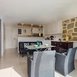 Rez-de-villa Avec Piscine