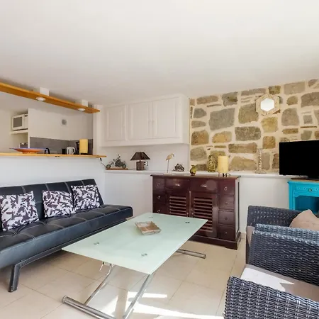 Rez-de-villa Avec Piscine