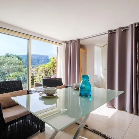 Apartment Rez-de-villa Avec Piscine Mandelieu-la-Napoule