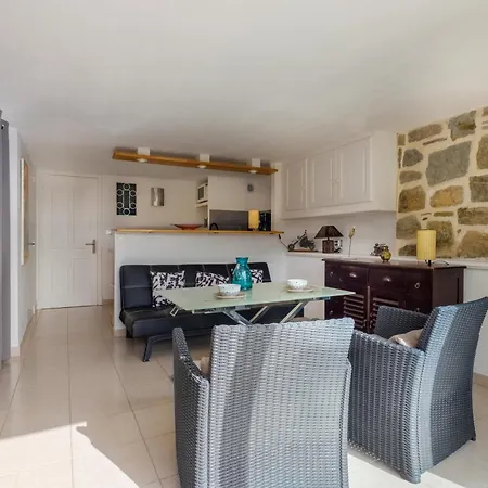 Rez-de-villa Avec Piscine