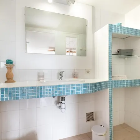 Apartment Rez-de-villa Avec Piscine