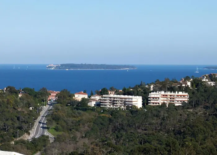 Rez-de-villa Avec Piscine * Mandelieu-la-Napoule