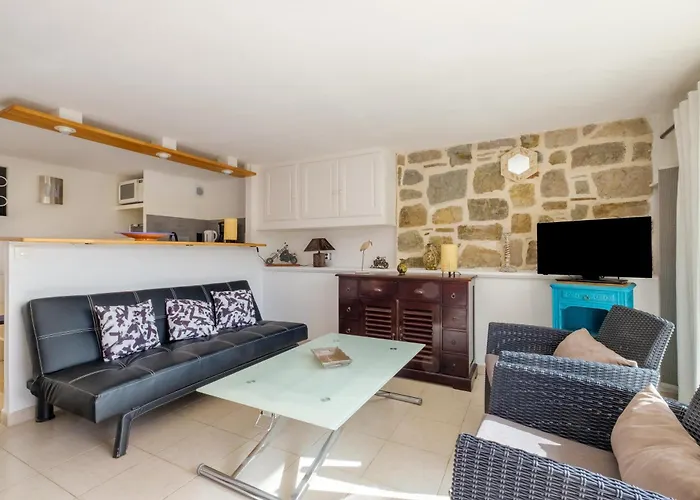 Rez-de-villa Avec Piscine