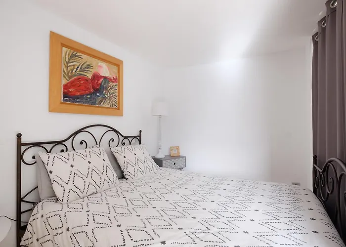Rez-de-villa Avec Piscine Apartment
